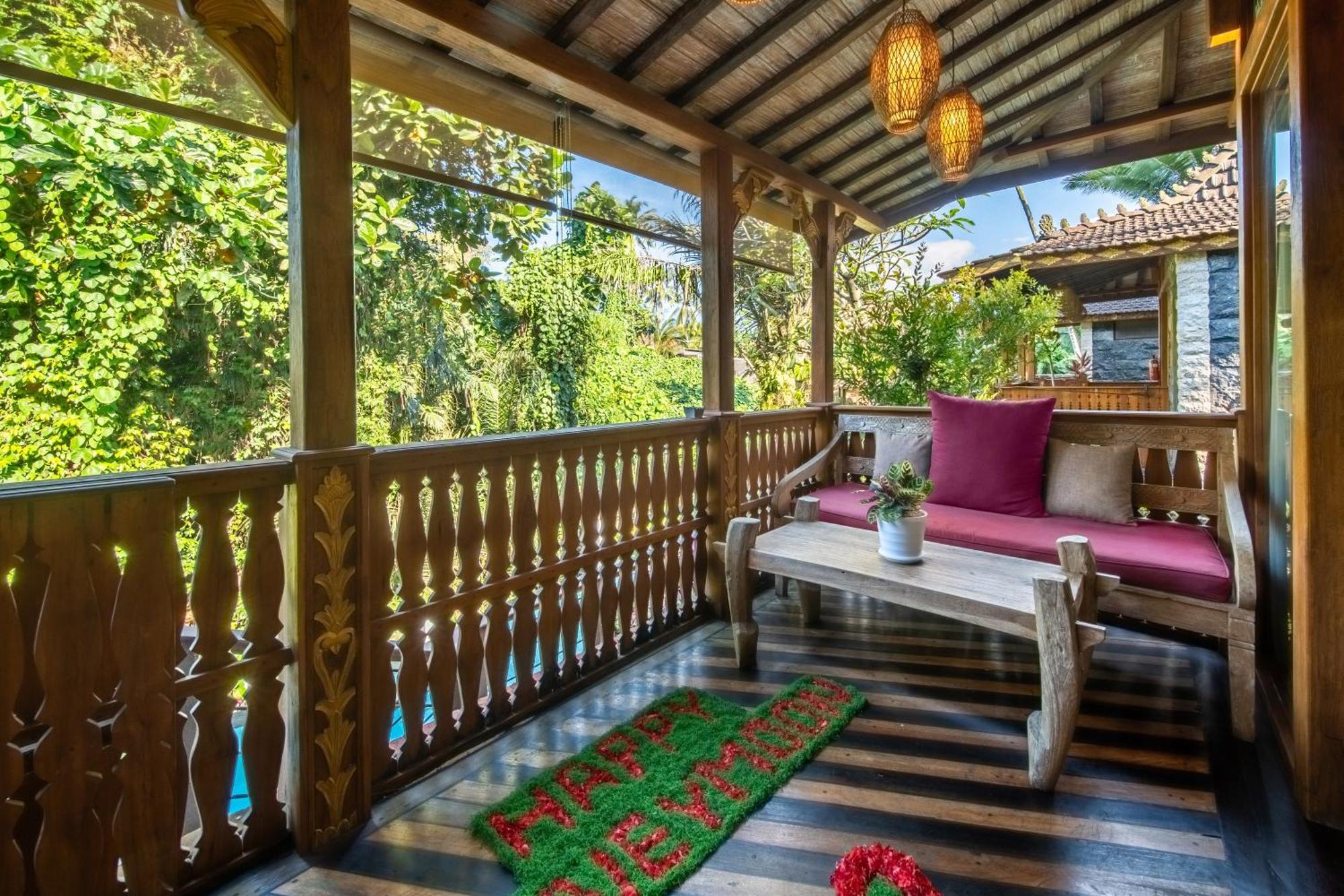 Joglo King Villa